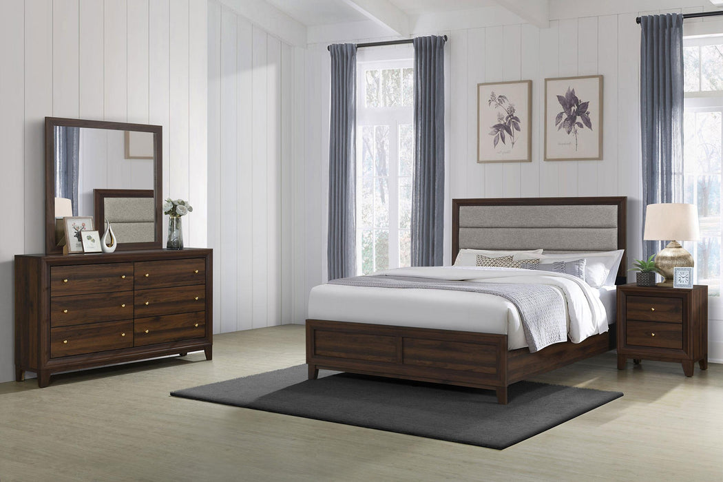 Welsley California King Bedroom Set Walnut