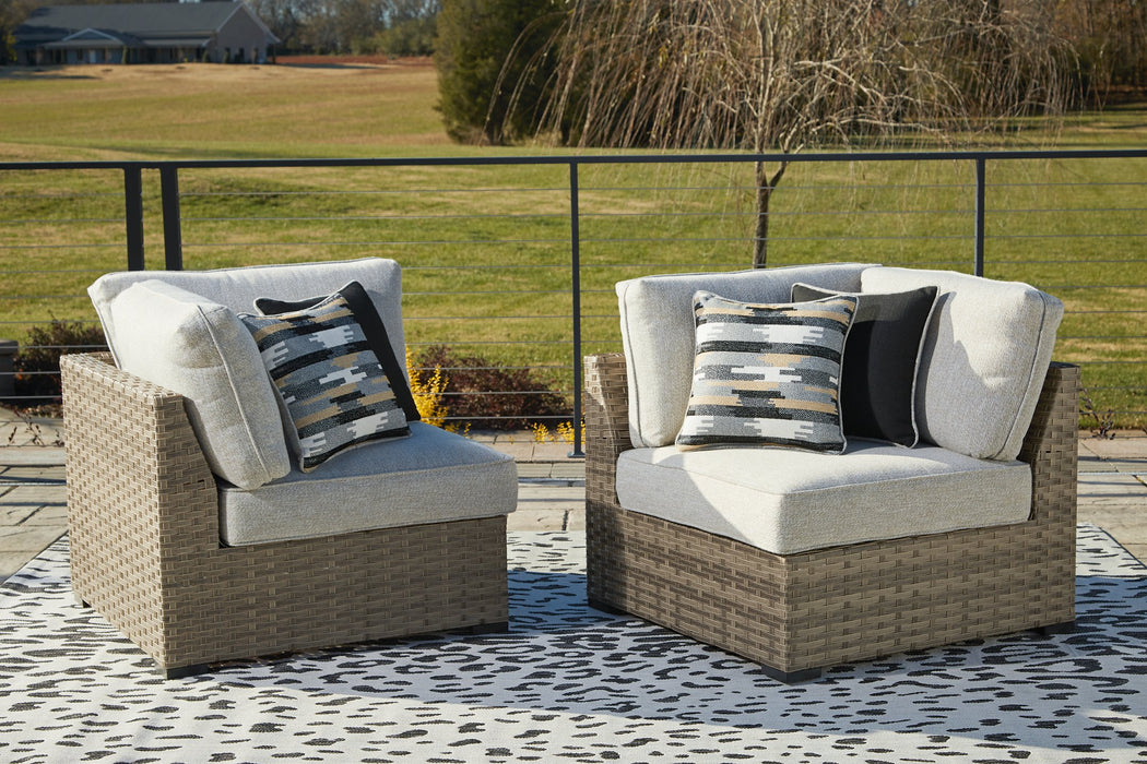 Calworth 5-Piece Outdoor Sectional